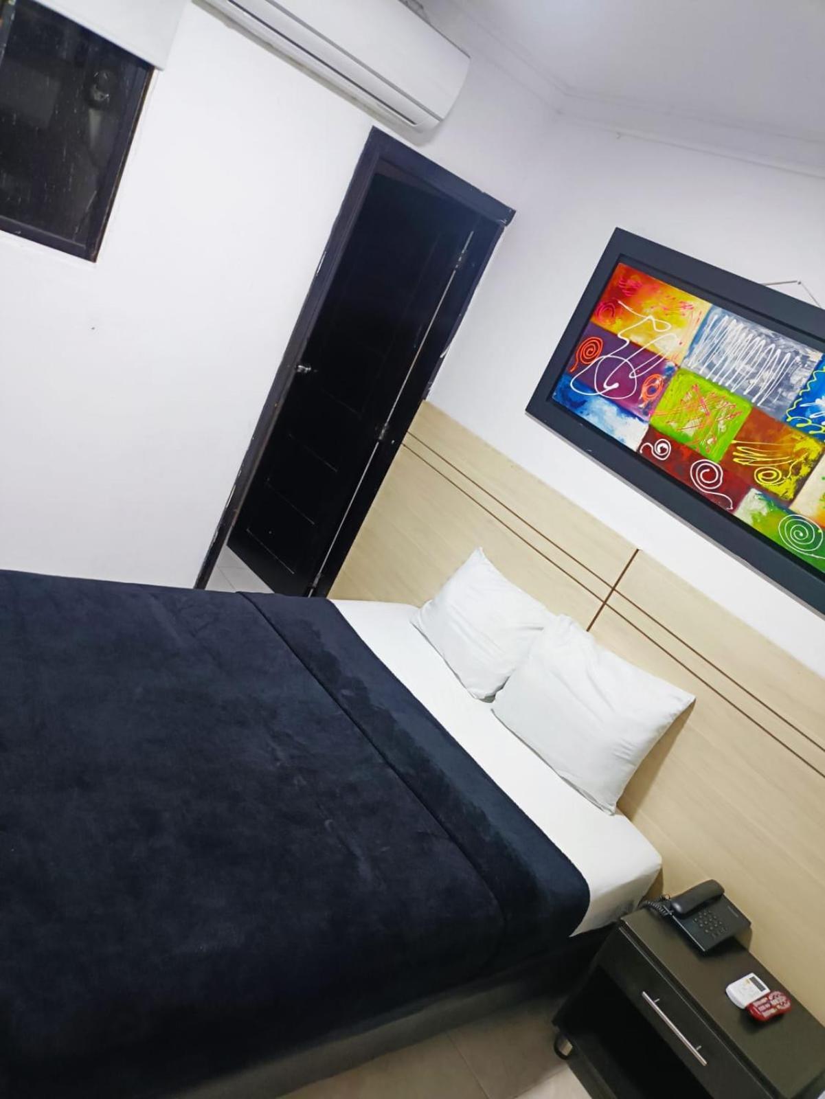 Hotel Suite Imperial 72 바랑키야 외부 사진